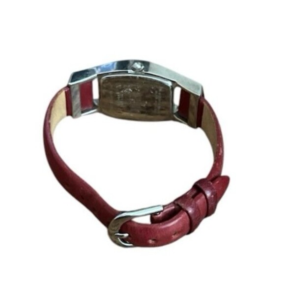 Relic Women's Red Buckle Band Analog Watch Water Resistant New Battery - Picture 6 of 7